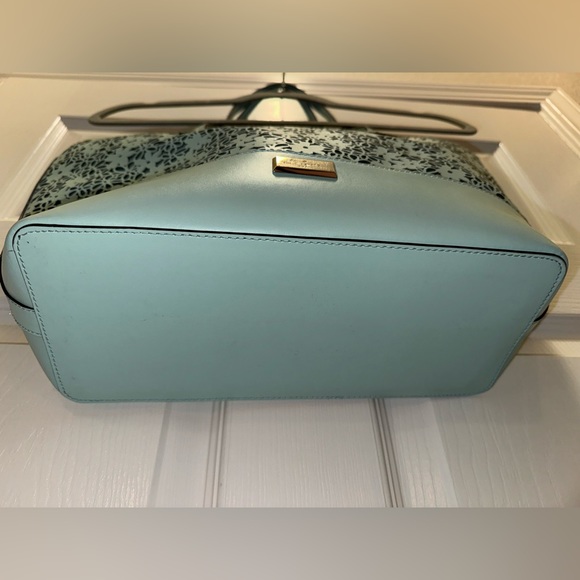 EUC Kate Spade Large Tote - Picture 3 of 6